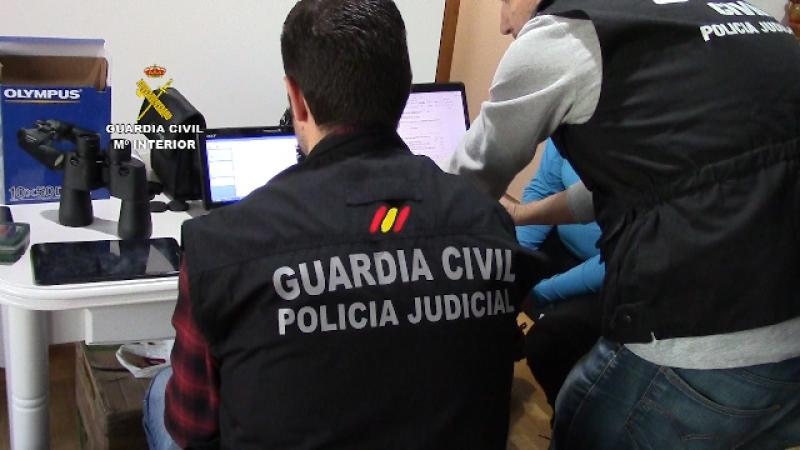 Detenida una persona en Bilbao por tenencia y distribución de archivos informáticos de pornografía infantil