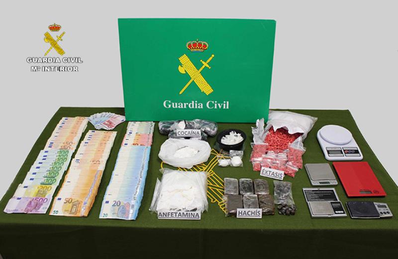 La Guardia Civil de Gipuzkoa  detiene a cinco personas por tráfico de drogas