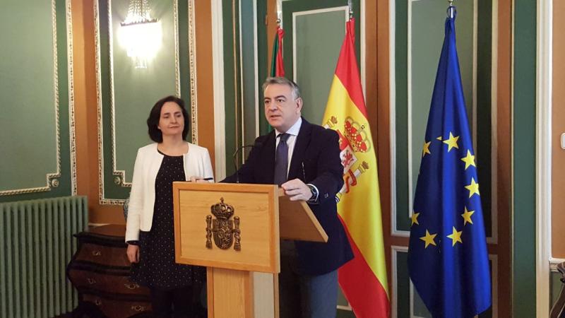 Javier De Andrés: “La apuesta del Gobierno de España por los   aeropuertos vascos está dando unos resultados excelentes y garantiza su competitividad”