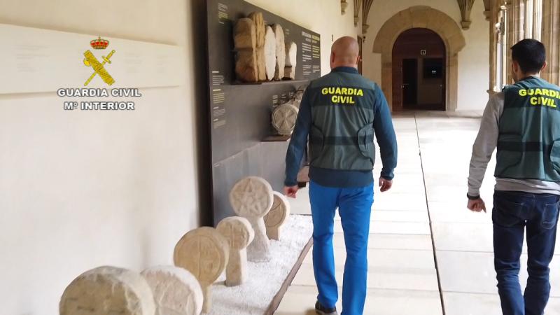 <br/> <br/>La Guardia Civil recupera seis estelas funerarias de gran valor pertenecientes al Patrimonio Arqueológico Nacional<br/>