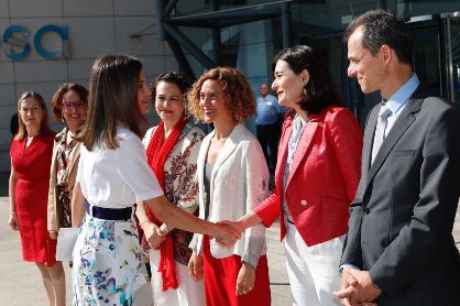 La ministra, Meritxell Batet, ha asistido en Madrid al acto público de la Fundación Mujeres por África presidido por la Reina Dª Letizia.