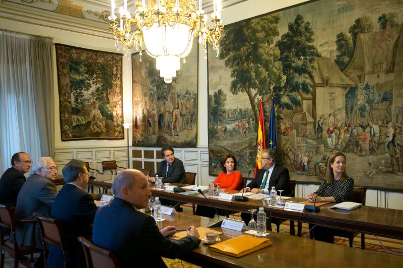 La vicepresidenta del Gobierno se reúne con los presidentes de Ceuta y Melilla