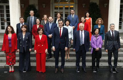 Primer Consejo de Ministras y Ministros de Pedro Sánchez