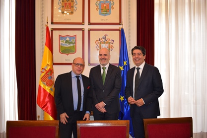 Reunión del secretario de Estado de Función Pública con representantes del Gobierno de Canarias