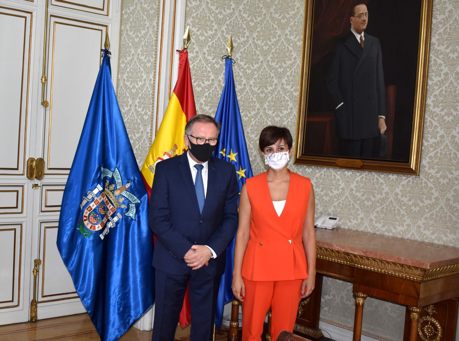 La ministra de Política Territorial, Isabel Rodríguez, se reúne con el presidente de Melilla, Eduardo de Castro
