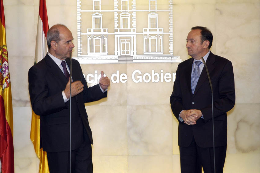 Manuel Chaves se ha entrevistado con el presidente de La Rioja