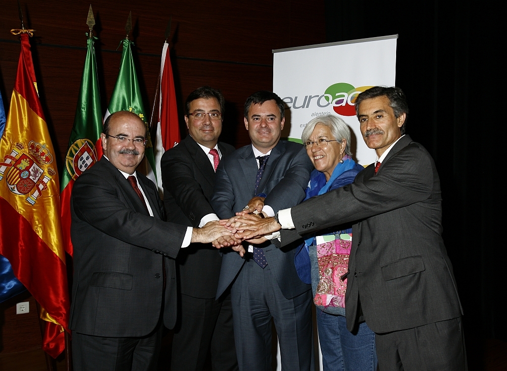 Gaspar Zarrías asiste a la firma del protocolo de la Comunidad de Trabajo de la Eurorregión Alentejo-Centro-Extremadura (Euro-ACE)