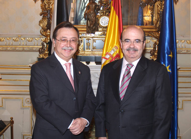El Gobierno crea 3 subgrupos de trabajo sobre el Régimen Económico y Fiscal (REF) Especial de Ceuta y Melilla