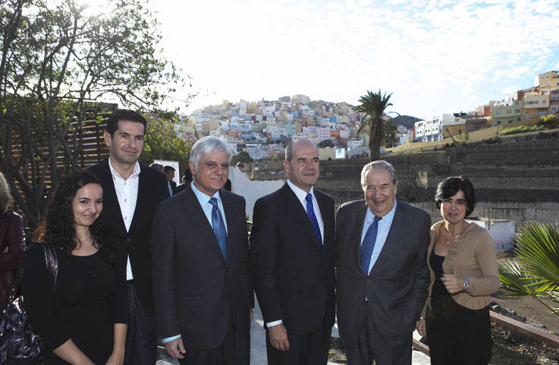 El vicepresidente tercero del Gobierno repasa en Las Palmas de Gran Canaria el desarrollo de los fondos de inversión local  