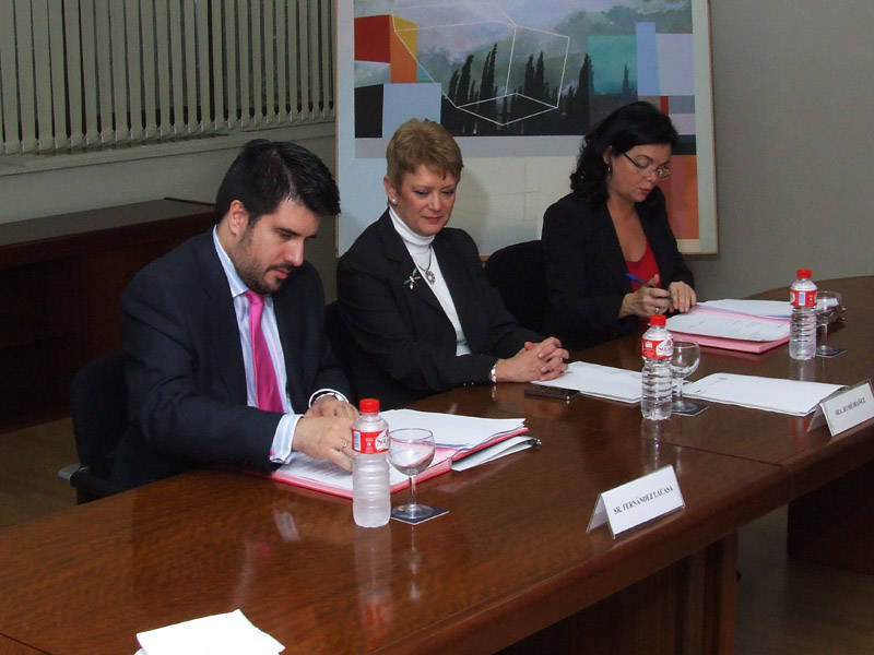 Consuelo Rumí preside la firma de un convenio entre Muface y el Consejo General de Farmacéuticos