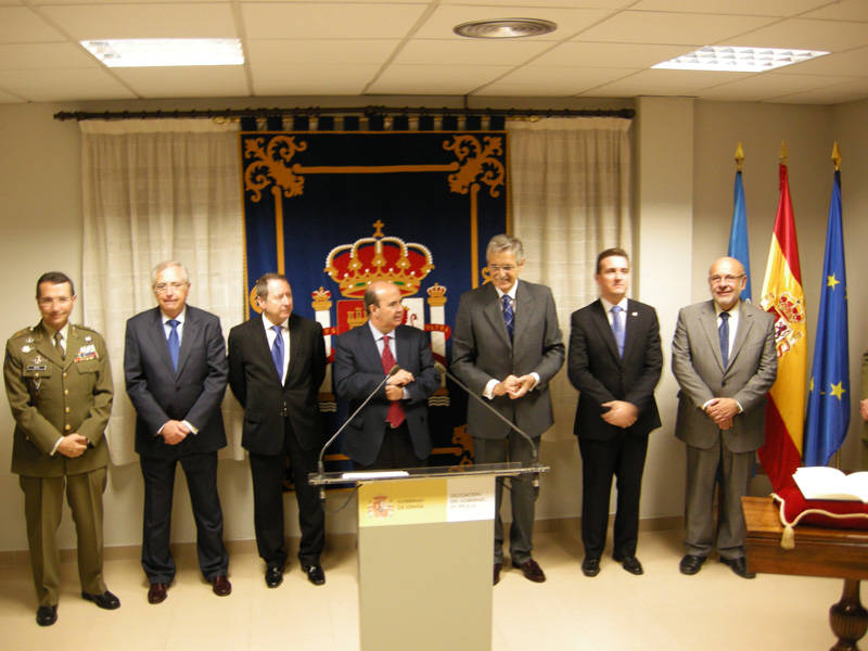 Zarrías pide al nuevo delegado del Gobierno en Melilla que siga potenciando la cooperación entre Administraciones