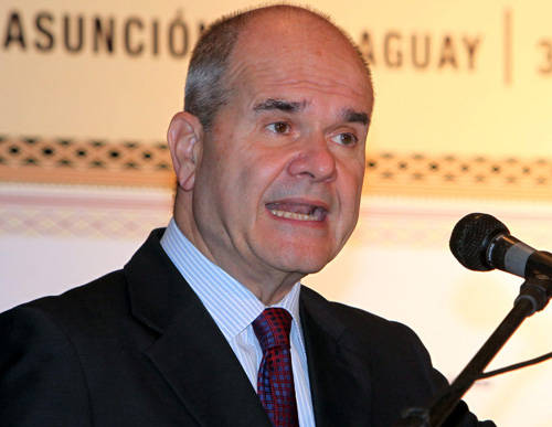 Chaves insta a los países iberoamericanos a continuar avanzando en la modernización de la Administración del Estado 