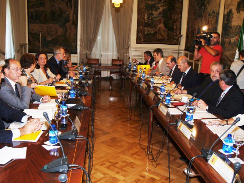 La Comisión Bilateral Andalucía-Estado analiza la situación de las inversiones estatales y la gestión del Guadalquivir
