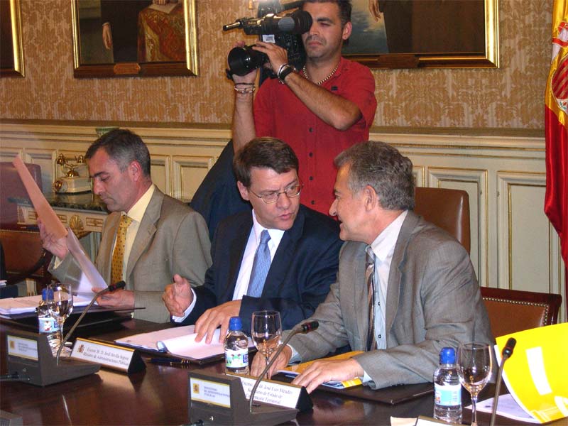 El ministro de Admiistraciones Públicas, Jordi Sevilla, ha presidido la reunión de la Comisión Bilateral de Cooperación Administración General del Estado-Comunidad Autónoma de Canarias para Asuntos Relacionados con las Comunidades Europea