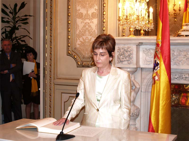 Ana Leiva toma posesión como secretaria de Estado de Cooperación Territorial