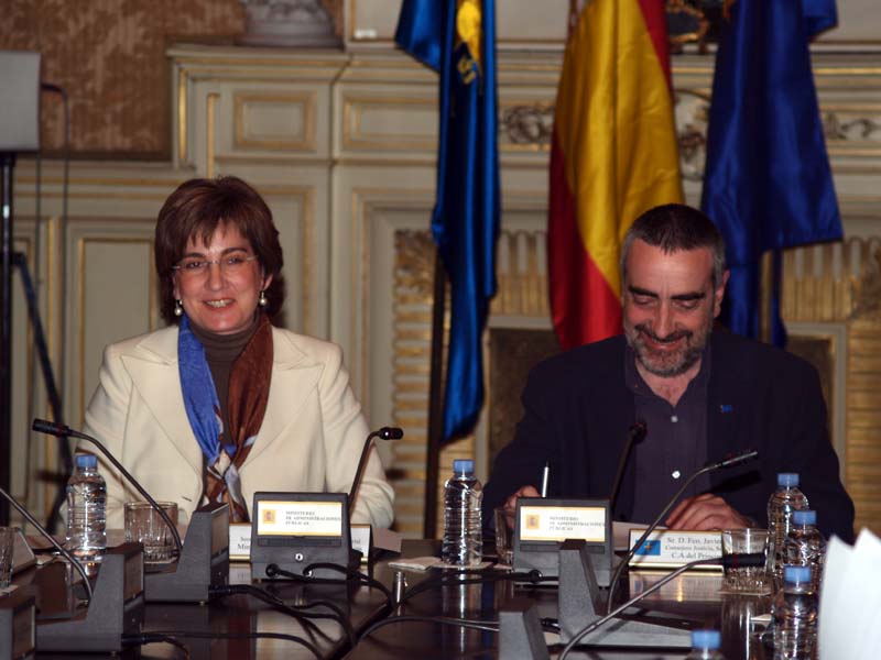 Gobierno y Asturias acuerdan el traspaso de la financiación extraordinaria para la Sanidad Pública
