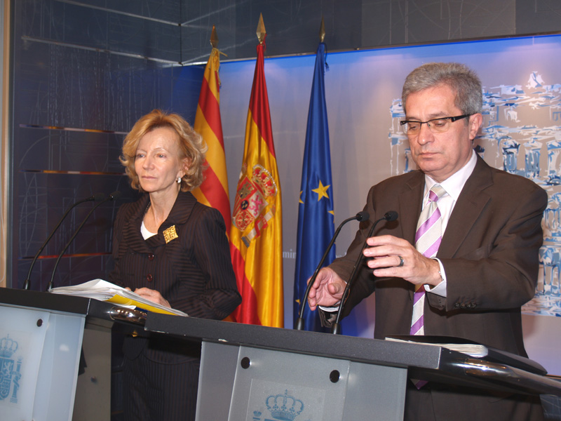 El Gobierno y la Generalitat de Cataluña acuerdan el traspaso de las autorizaciones iniciales de trabajo de los inmigrantes<br/><br/>