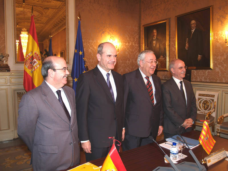 El Gobierno acuerda con Aragón cinco ampliaciones de funciones y servicios por valor de 877.380 euros<br/>