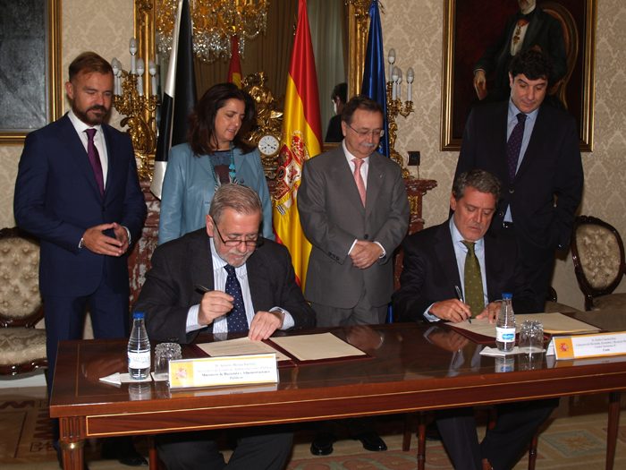 Beteta firma un convenio con Ceuta por importe de 4,08 millones de euros para la financiación de la planta desalinizadora

