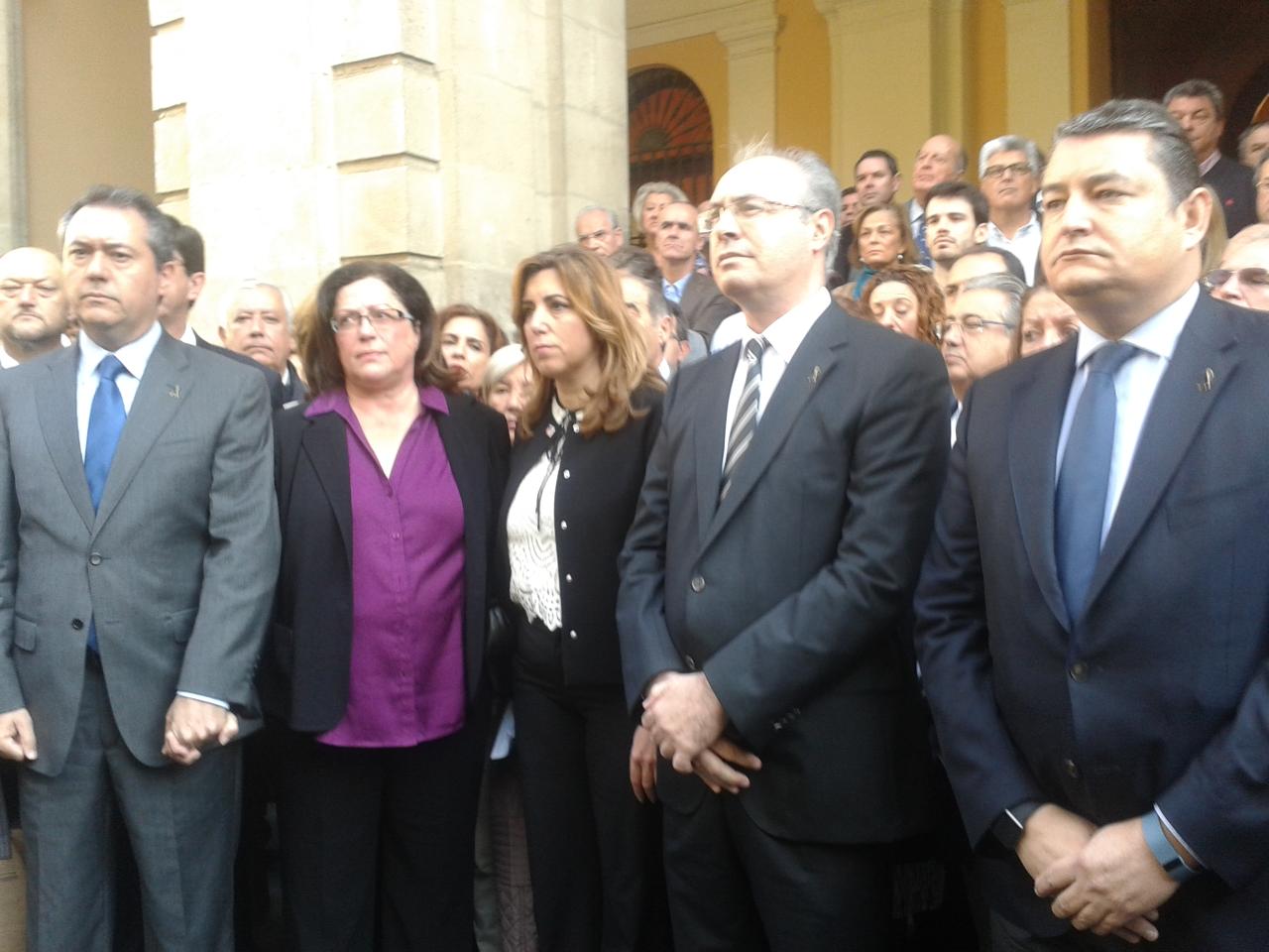 El delegado del Gobierno en Andalucía se suma a la condena unánime de los atentados de París