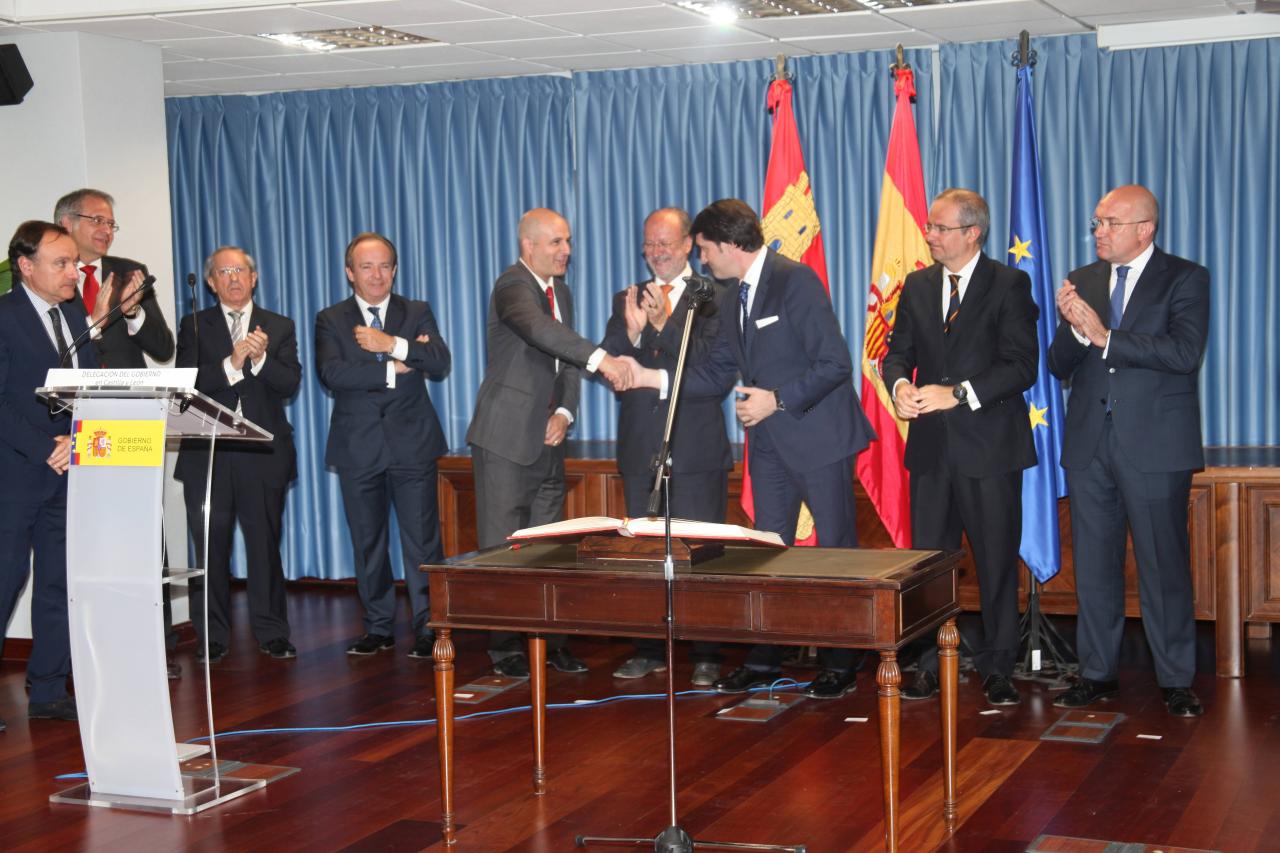 El Delegado del Gobierno en Castilla y León preside el acto de toma de posesión del nuevo Subdelegado en Valladolid, Jorge Llorente Cachorro