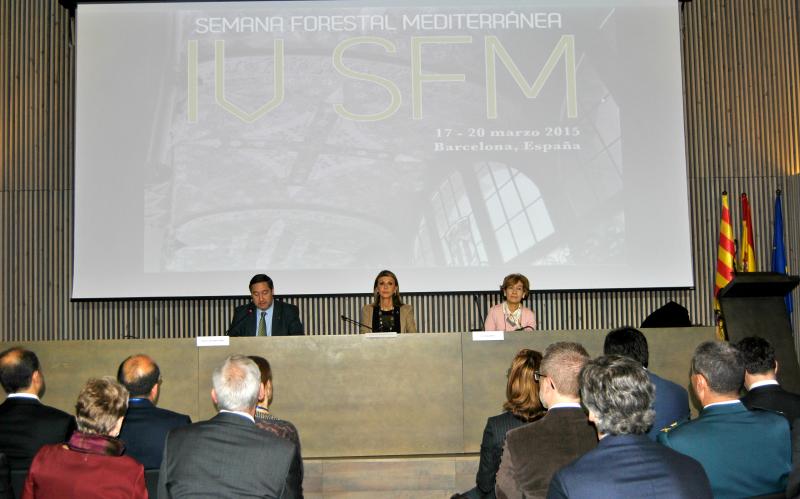 La Delegada del Gobierno inaugura el VI Seminario Forestal del Mediterráneo