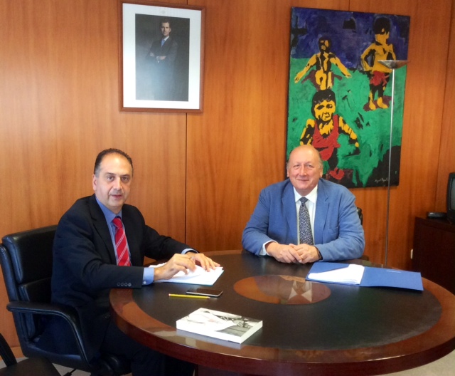 El subdelegado del Gobierno en Valencia se reúne con el Defensor del Mayor