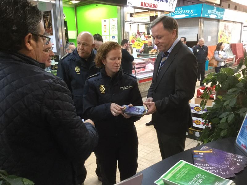 Moragues: “Un dispositivo de 2.000 policías nacionales velarán por la seguridad en los comercios durante estas fiestas navideñas”