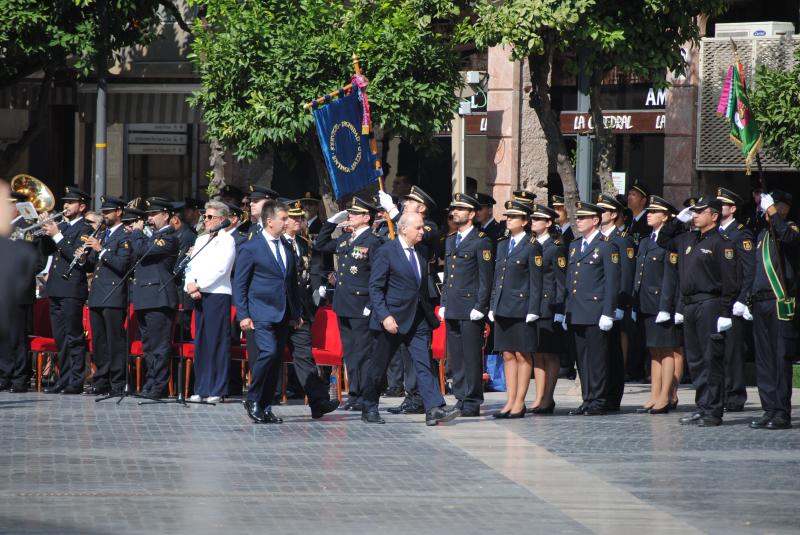 El ministro del Interior felicita a la Policía Nacional por la “imprescindible” labor que desarrolla y que “ha contribuido decisivamente a hacer de España una de las democracias más seguras del mundo”