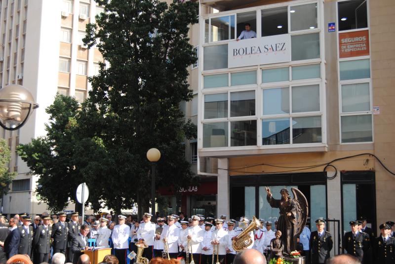 El delegado del Gobierno preside el acto de inauguración de la escultura de los Ángeles Custodios en Cartagena