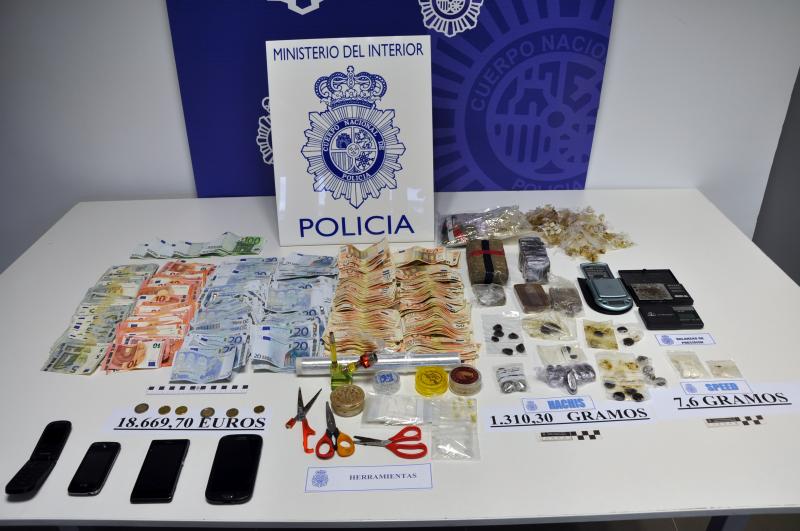 La Policía Nacional desarticula en San Sebastián un punto de venta de estupefacientes