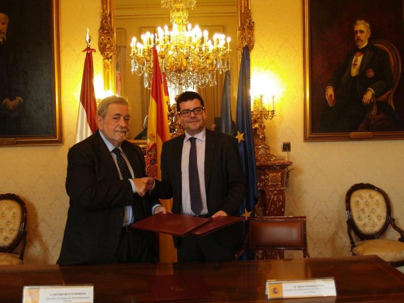 Firma del convenio de colaboración entre la Administración General del Estado y la Comunidad Autónoma de La Rioja